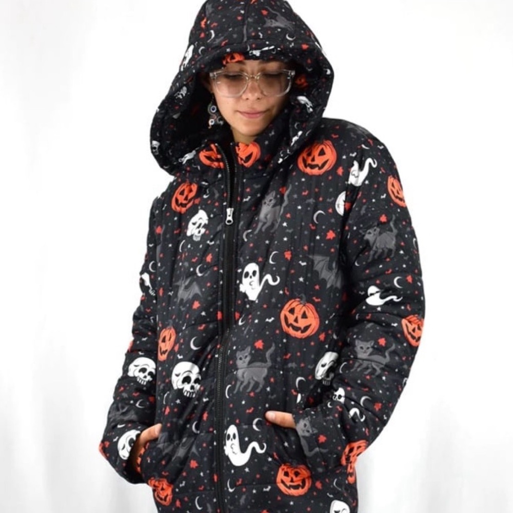 Trick Or Treat Halloween Puffer Jacket Women’s Men’s Unisex Size 3XL